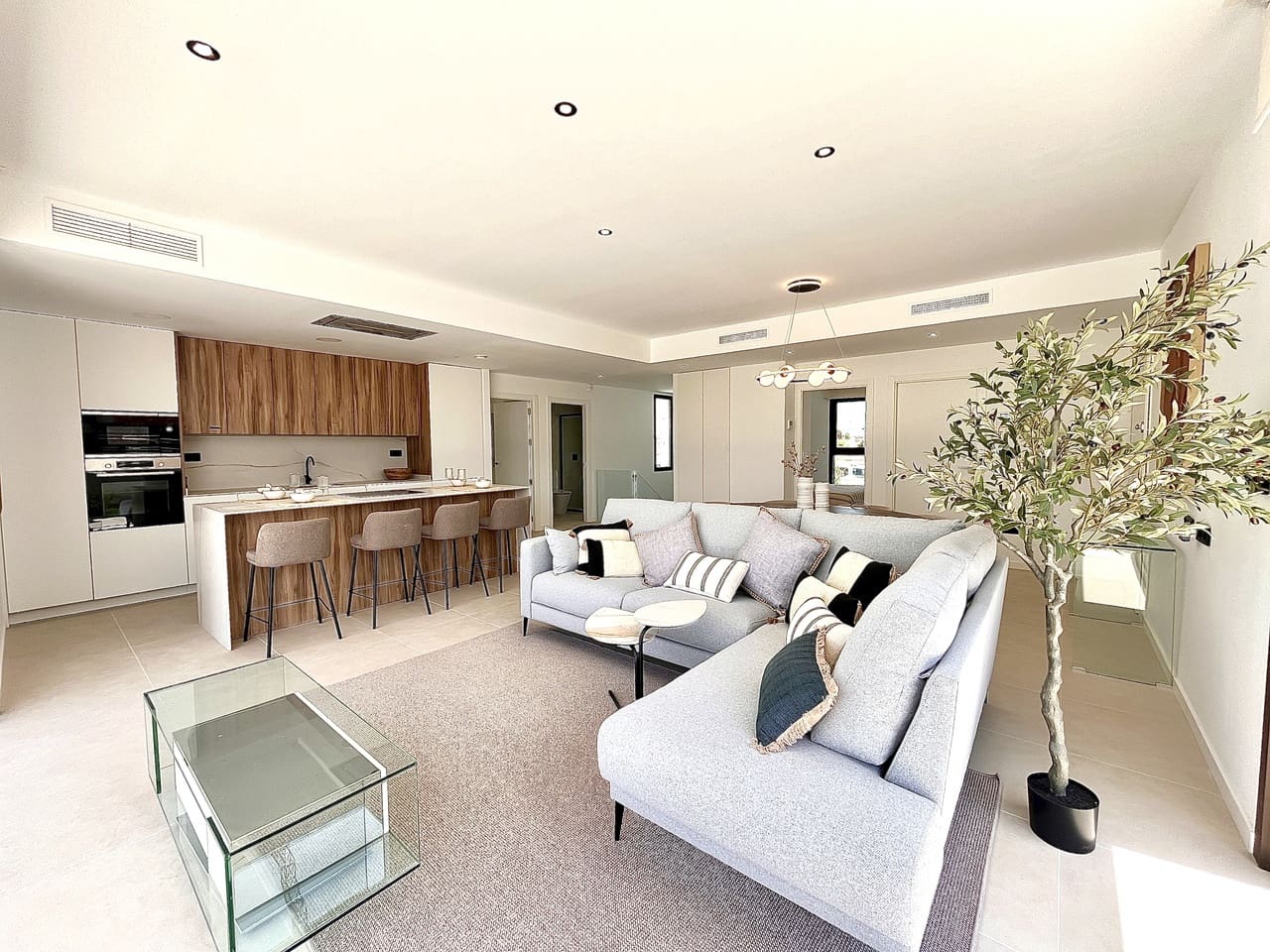 4 soverom Villa til salgs i Los Alcazares med svømmebasseng garasje - € 685 000 (Ref: 9971466)