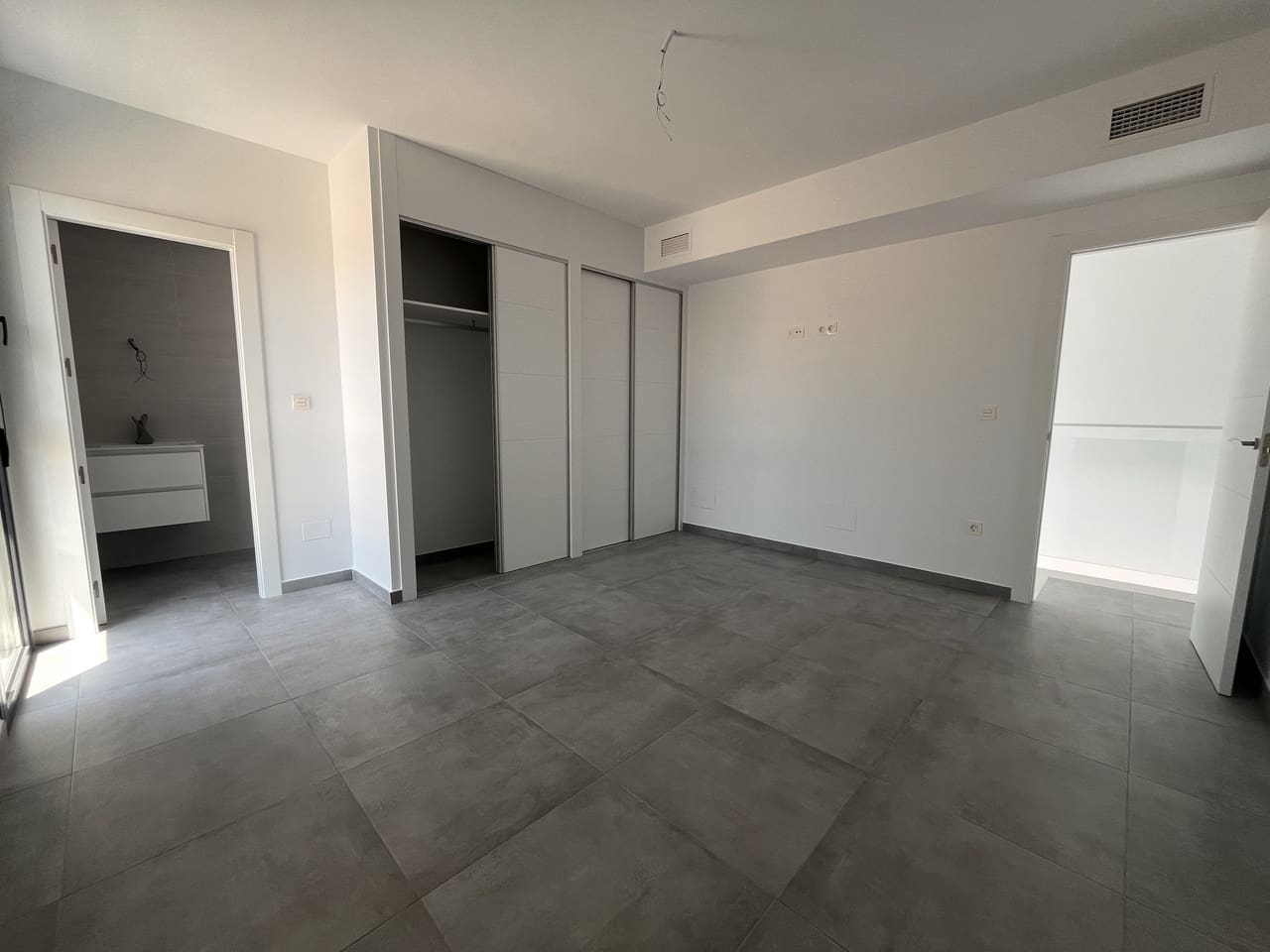 4 soveværelse Villa til salg i Gran Alacant med swimmingpool - € 615.000 (Ref: 9971467)