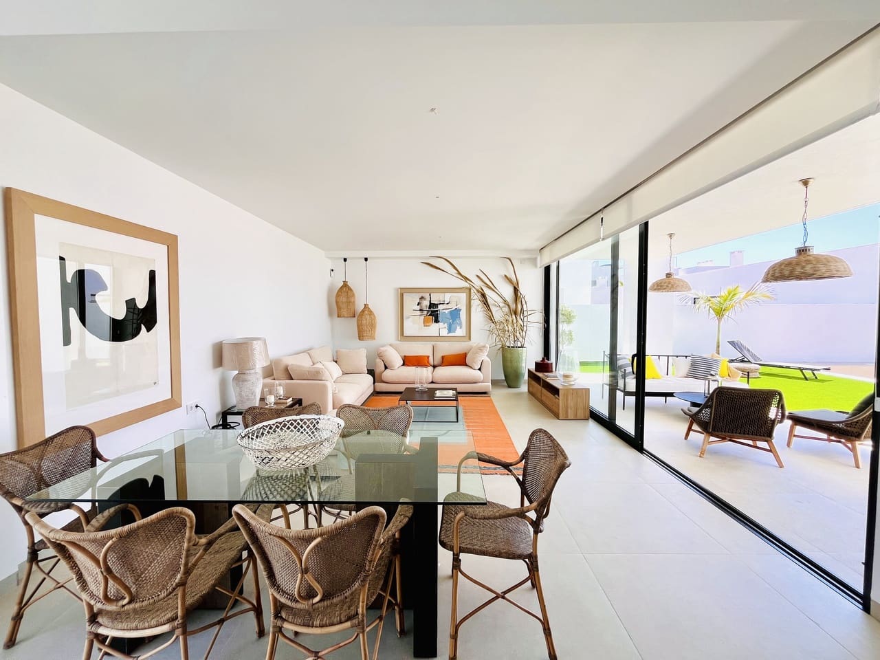 3 soveværelse Villa til salg i Mar de Cristal med swimmingpool - € 549.000 (Ref: 9971469)