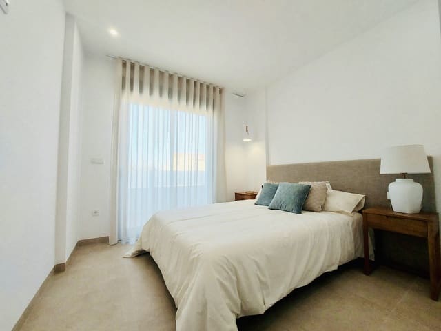 3 slaapkamer Huis te koop in San Pedro del Pinatar ciudad, San Pedro del Pinatar met zwembad - € 419.900 (Ref: 9971470)
