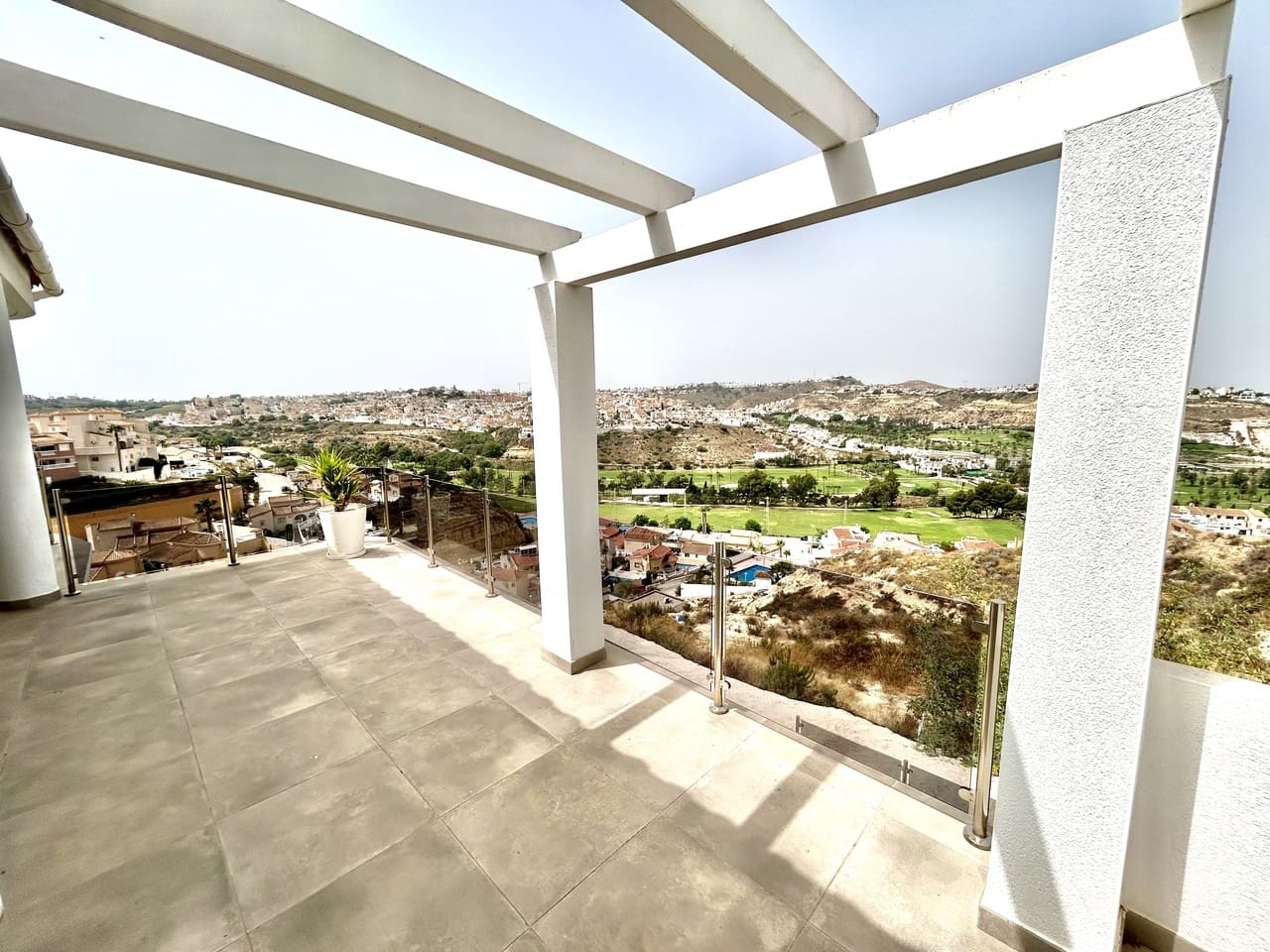 4 soveværelse Villa til salg i Ciudad Quesada med swimmingpool garage - € 925.000 (Ref: 9983977)