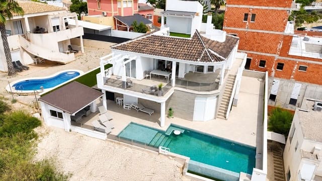 4 soveværelse Villa til salg i Ciudad Quesada, Rojales med swimmingpool garage - € 925.000 (Ref: 9983977)