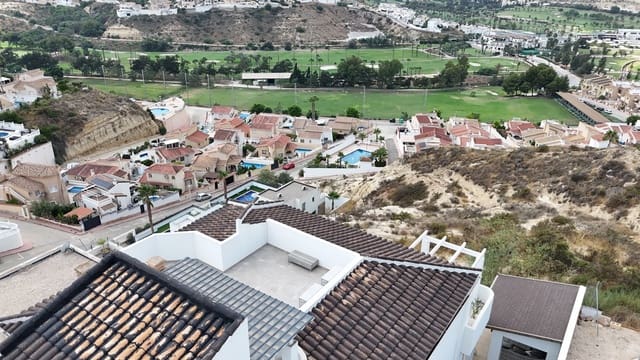 4 soveværelse Villa til salg i Ciudad Quesada, Rojales med swimmingpool garage - € 925.000 (Ref: 9983977)