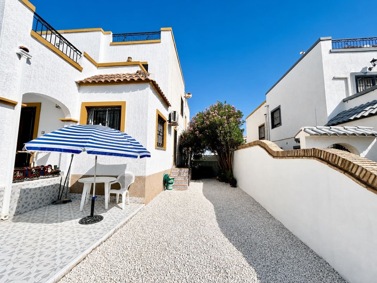 3 slaapkamer Huis te koop in Los Altos met zwembad garage - € 209.000 (Ref: 9987297)