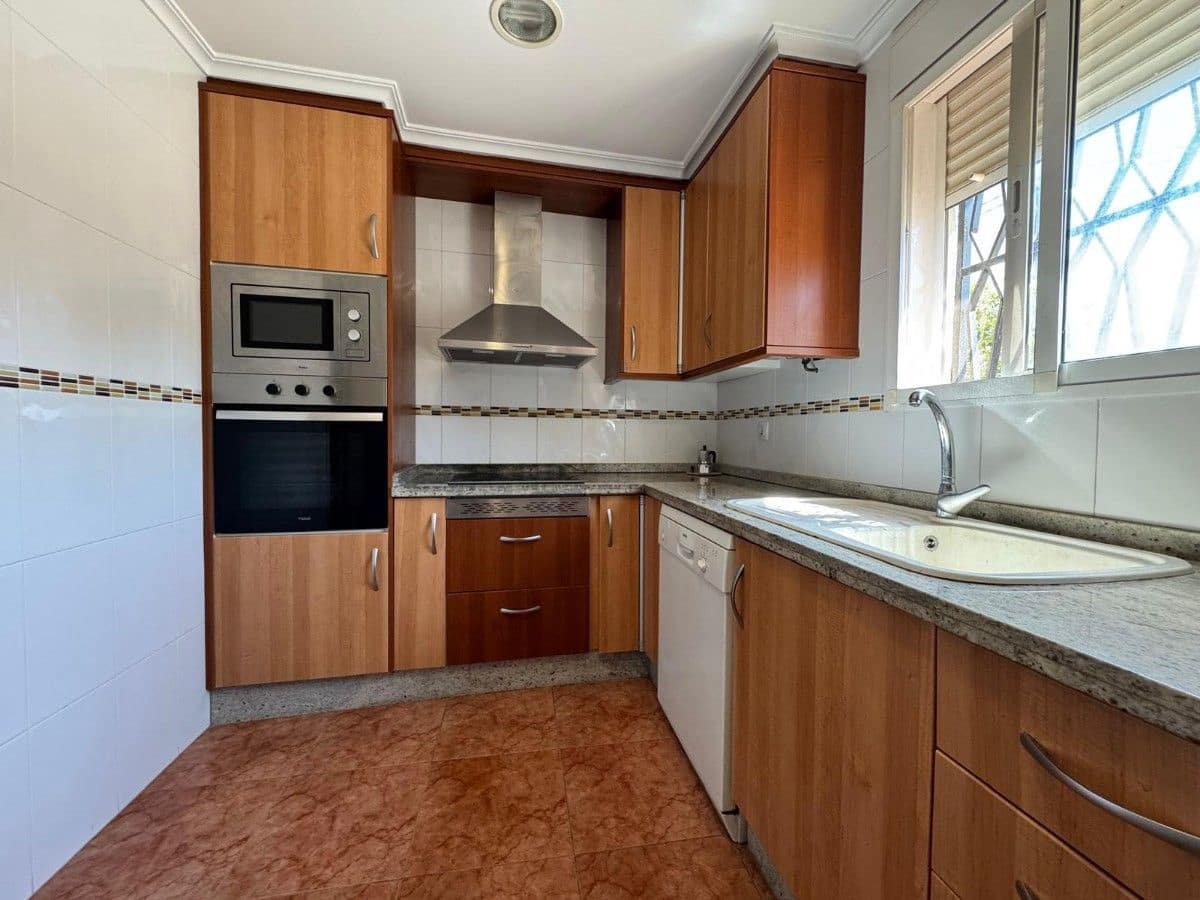 3 chambre Villa/Maison à vendre à Turis avec piscine garage - 175 000 € (Ref: 10002452)