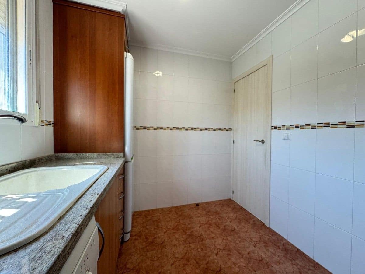 3 chambre Villa/Maison à vendre à Turis avec piscine garage - 175 000 € (Ref: 10002452)
