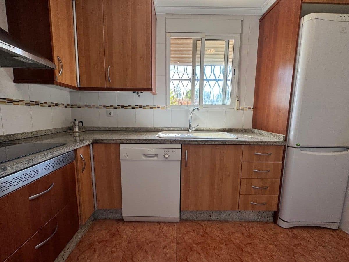 3 chambre Villa/Maison à vendre à Turis avec piscine garage - 175 000 € (Ref: 10002452)