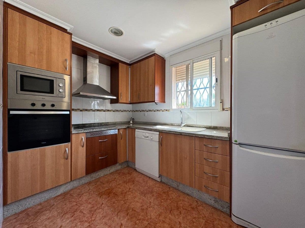 3 chambre Villa/Maison à vendre à Turis avec piscine garage - 175 000 € (Ref: 10002452)