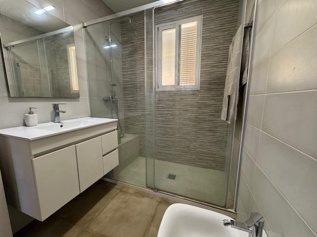 3 chambre Villa/Maison à vendre à Turis avec piscine garage - 175 000 € (Ref: 10002452)