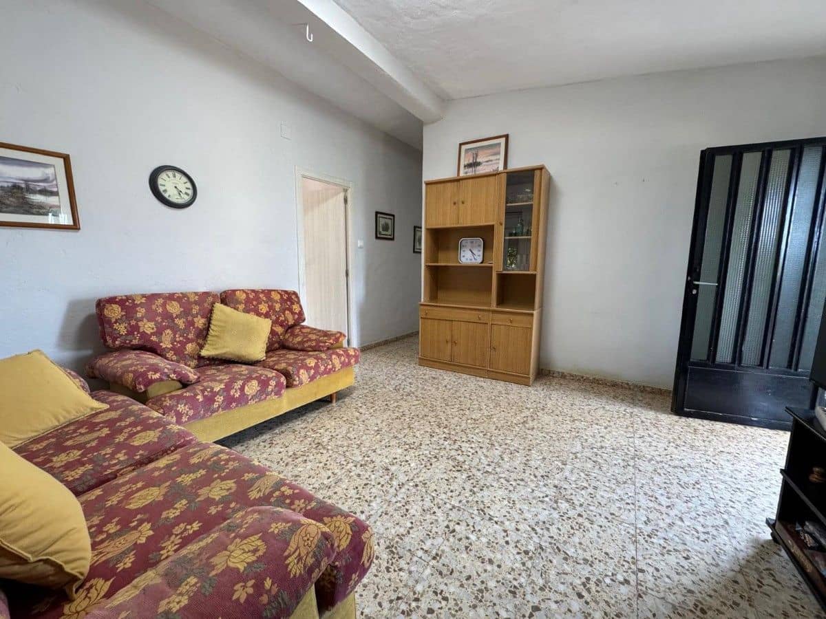 3 chambre Villa/Maison à vendre à Turis avec piscine garage - 175 000 € (Ref: 10002452)