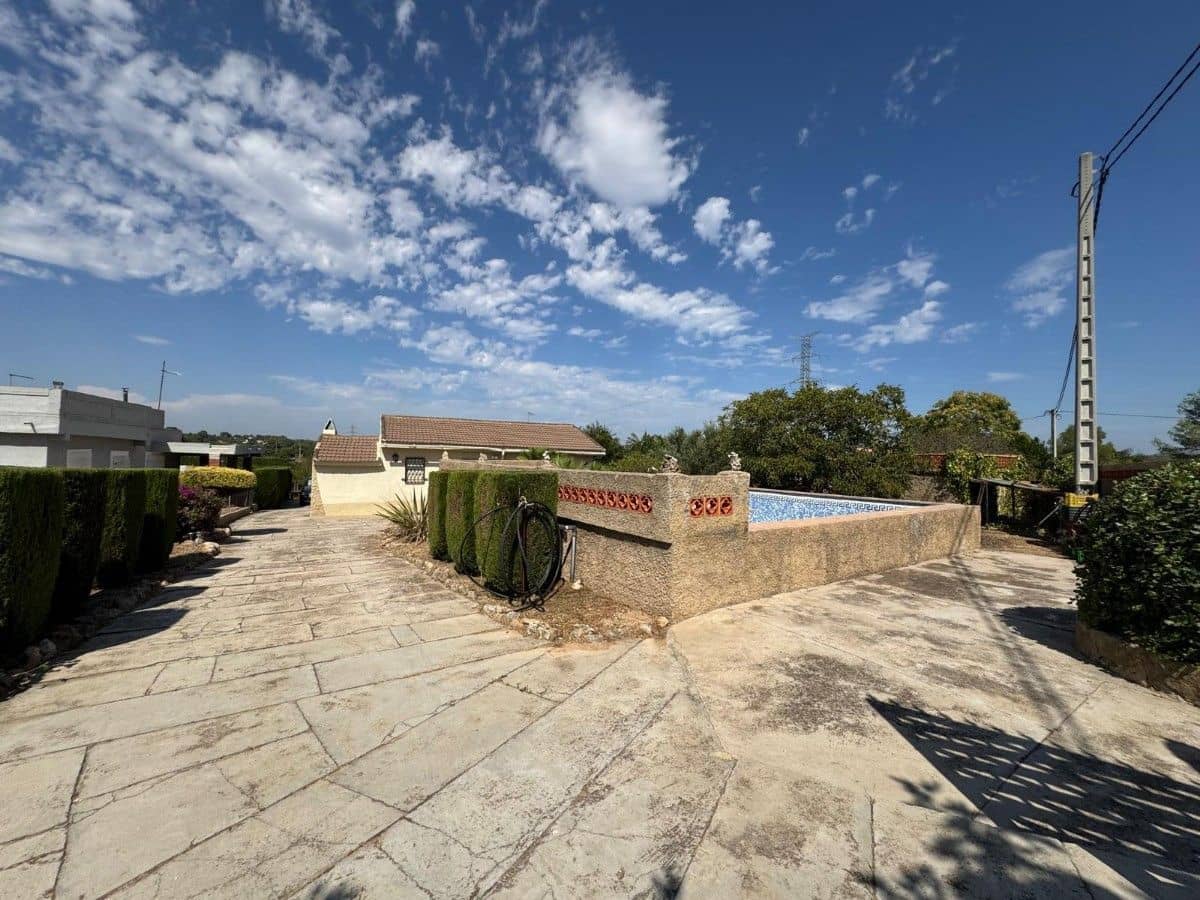 3 chambre Villa/Maison à vendre à Turis avec piscine garage - 175 000 € (Ref: 10002452)