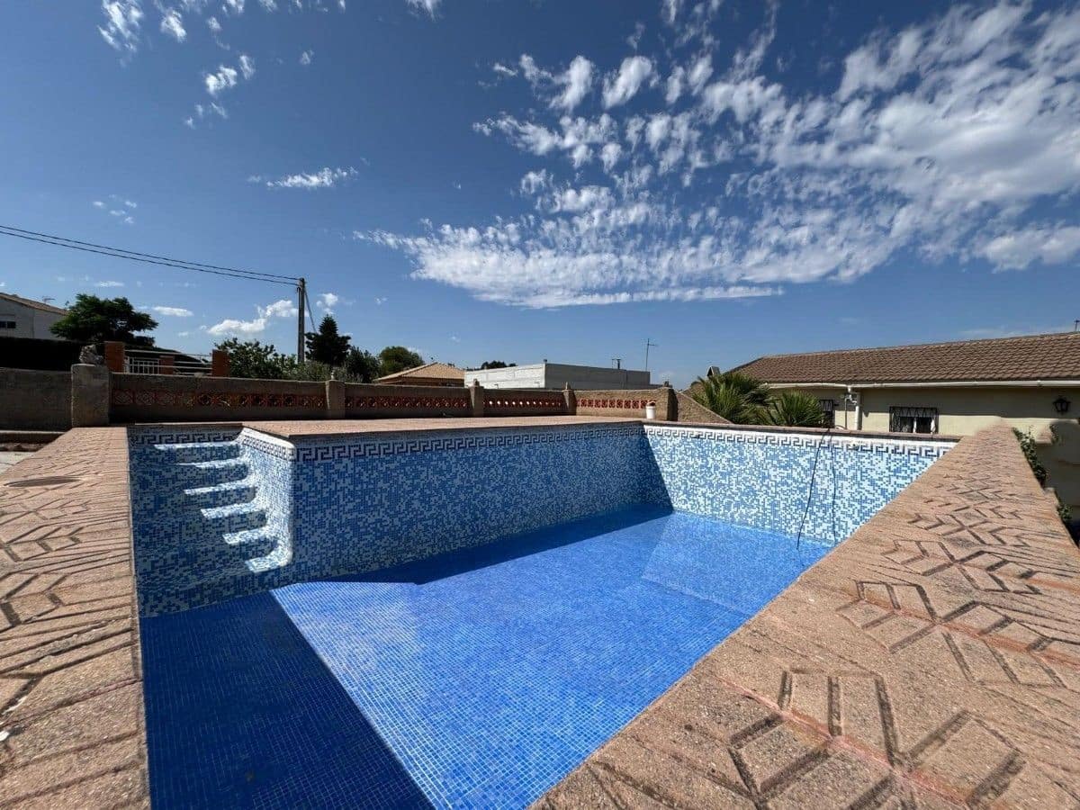 3 chambre Villa/Maison à vendre à Turis avec piscine garage - 175 000 € (Ref: 10002452)