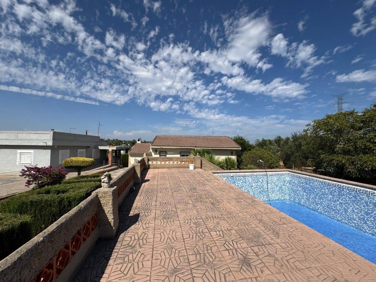 3 chambre Villa/Maison à vendre à Turis avec piscine garage - 175 000 € (Ref: 10002452)