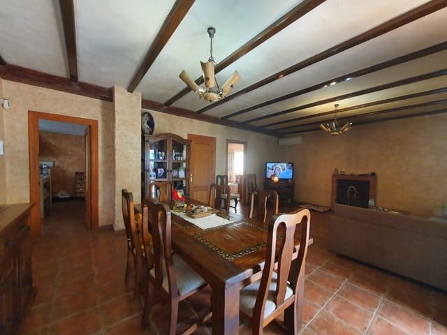 3 sypialnia Willa na sprzedaż w Torrent z basenem garażem - 220 000 € (Ref: 10025071)