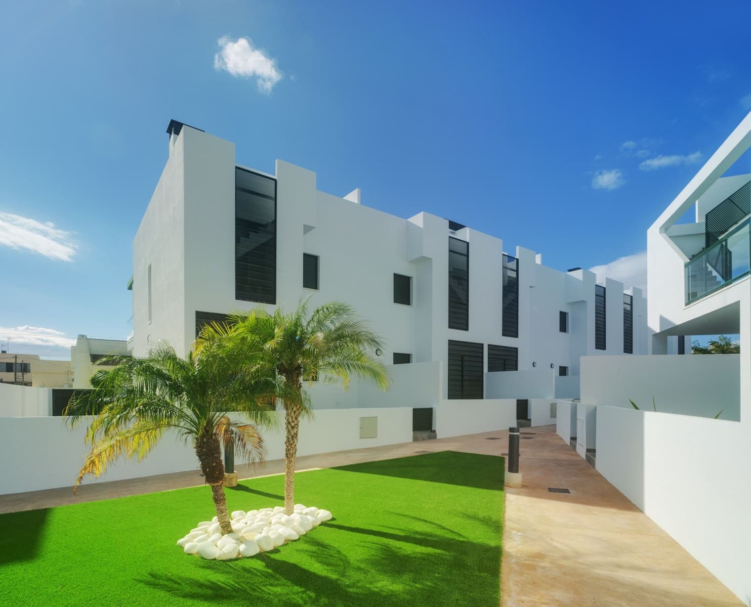 2 soverom Leilighet til salgs i Pilar de la Horadada med svømmebasseng garasje - € 265 000 (Ref: 10132388)