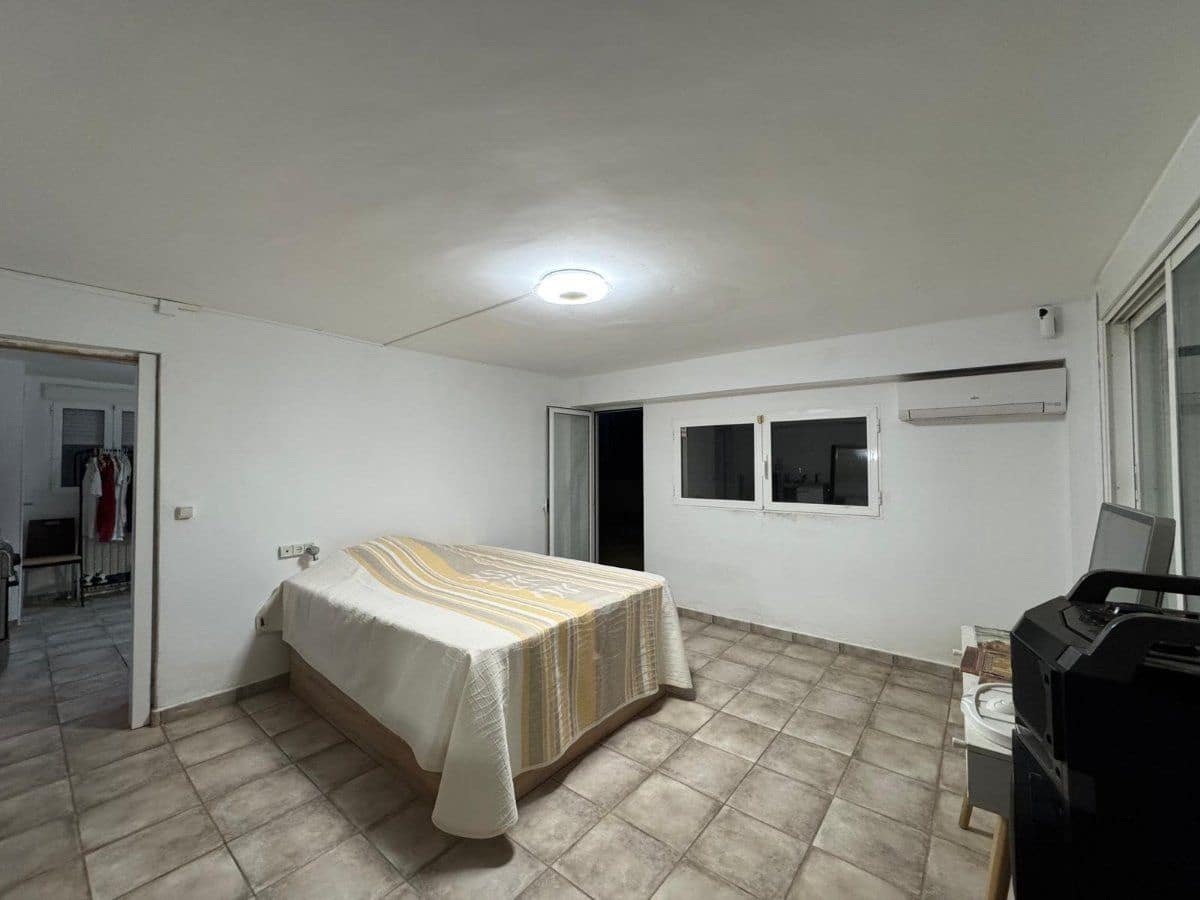 5 bedroom Villa for sale in Alzira with pool garage - € 299,990 (Ref: 10174341)