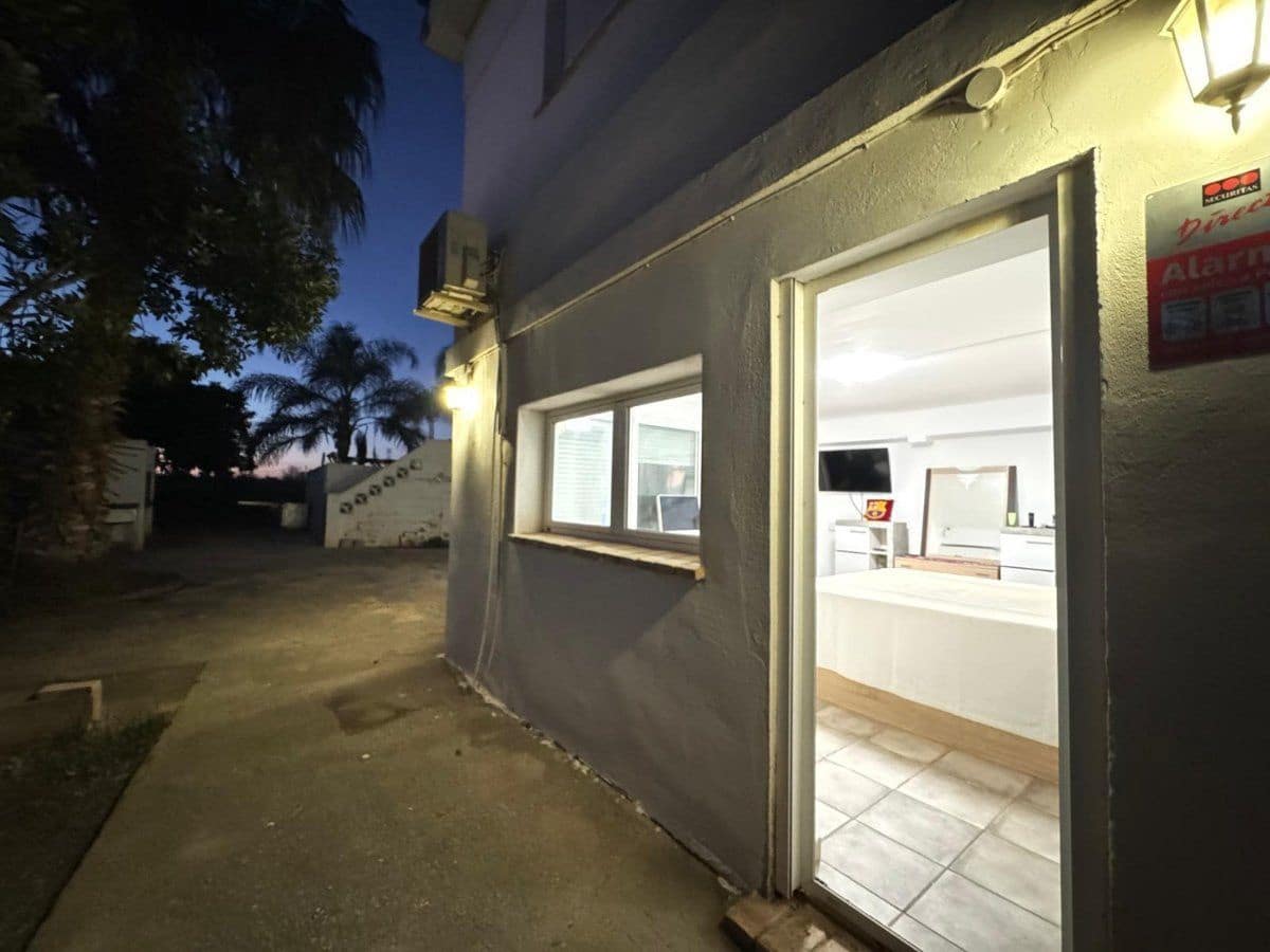 5 bedroom Villa for sale in Alzira with pool garage - € 299,990 (Ref: 10174341)