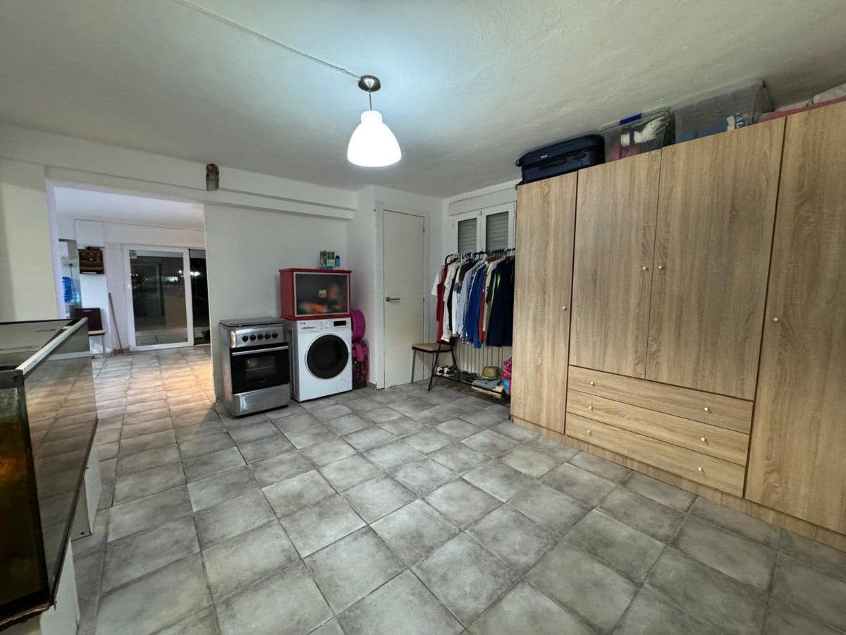 5 bedroom Villa for sale in Alzira with pool garage - € 299,990 (Ref: 10174341)