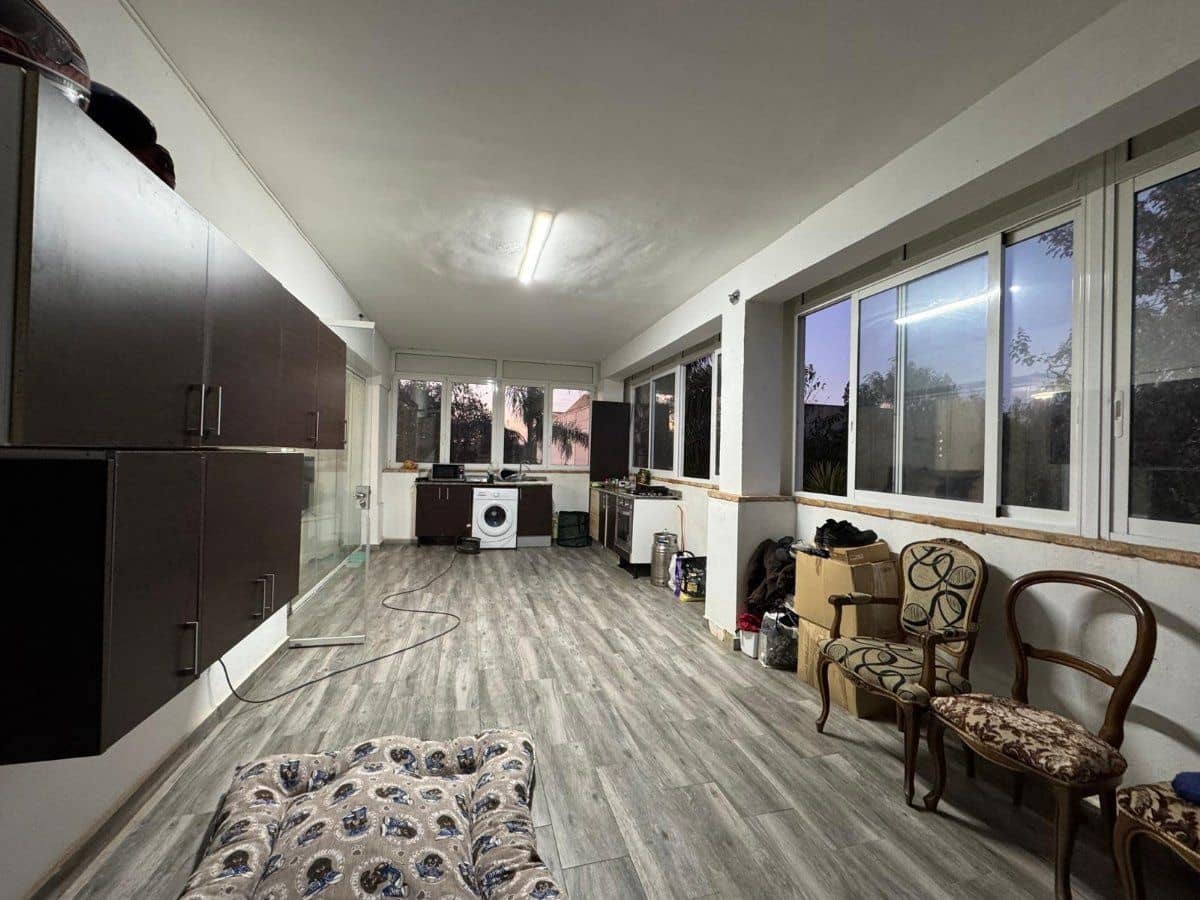 5 bedroom Villa for sale in Alzira with pool garage - € 299,990 (Ref: 10174341)