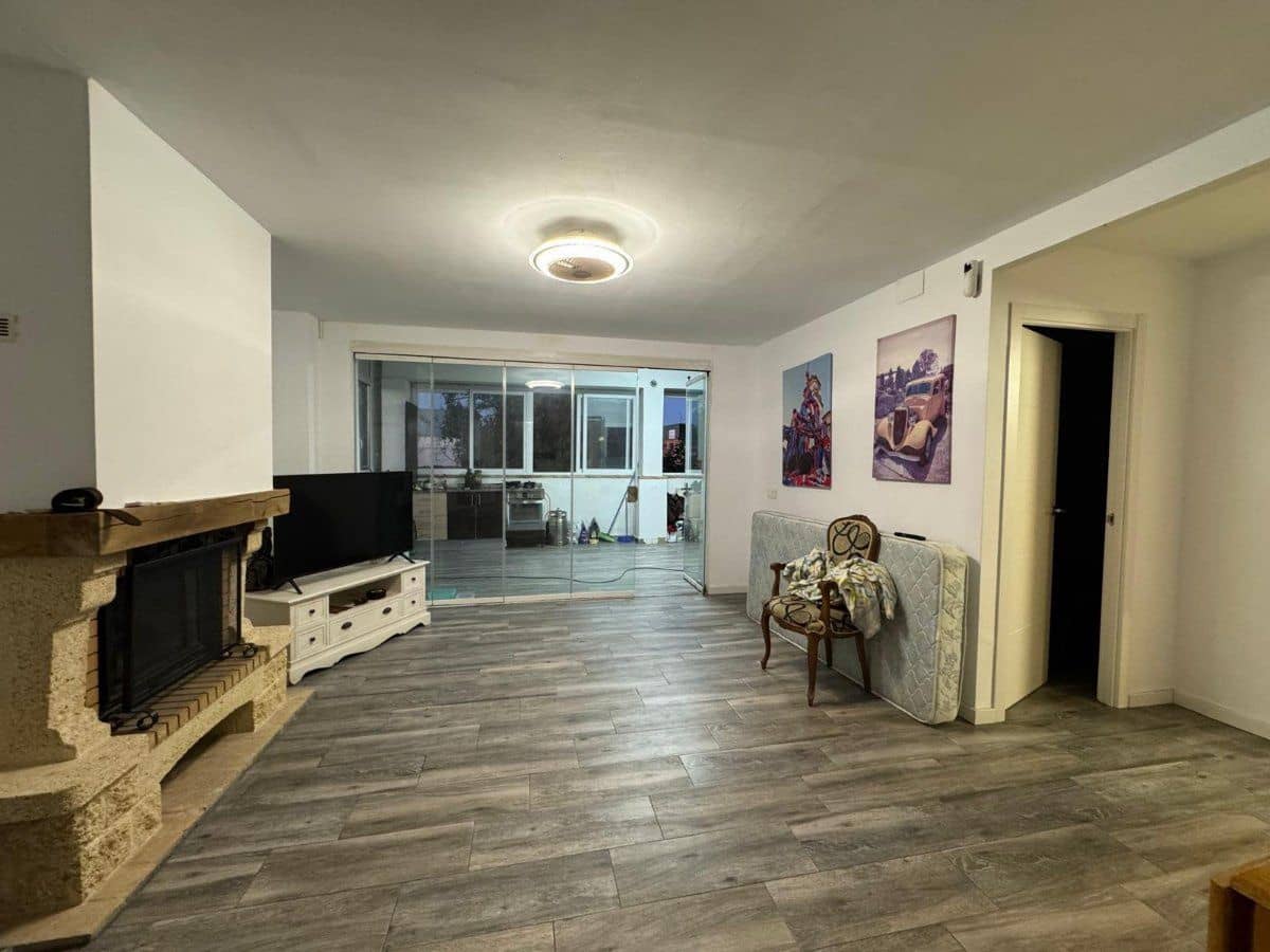 5 bedroom Villa for sale in Alzira with pool garage - € 299,990 (Ref: 10174341)