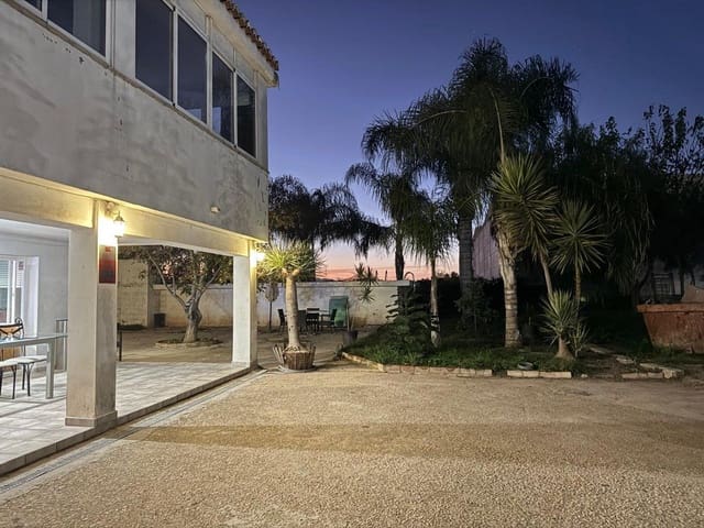 5 sypialnia Willa na sprzedaż w Alzira z basenem garażem - 299 990 € (Ref: 10174341)