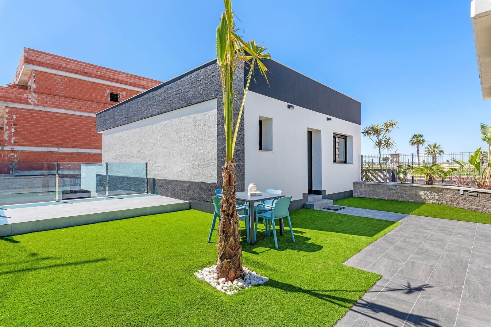 2 soveværelse Lejlighed til salg i Guardamar del Segura med swimmingpool garage - € 228.000 (Ref: 9991579)