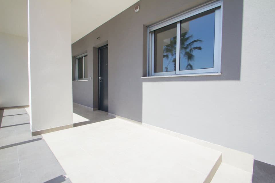 2 sypialnia Apartament na sprzedaż w Orihuela z basenem garażem - 255 000 € (Ref: 9991581)