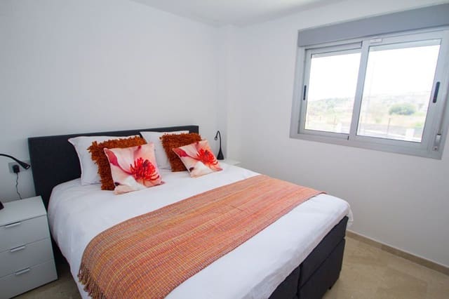 2 sypialnia Apartament na sprzedaż w Blue Lagoon z basenem garażem - 255 000 € (Ref: 9991581)