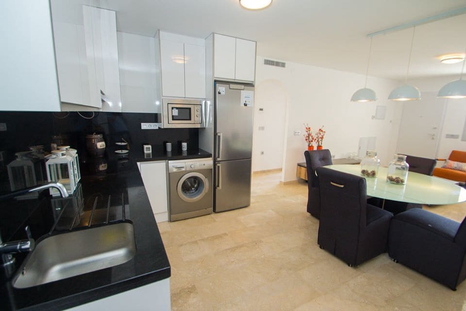 2 sypialnia Apartament na sprzedaż w Orihuela z basenem garażem - 255 000 € (Ref: 9991581)