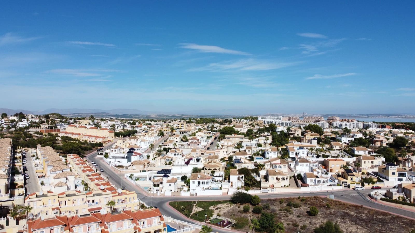 2 sypialnia Apartament na sprzedaż w Orihuela z basenem garażem - 255 000 € (Ref: 9991581)