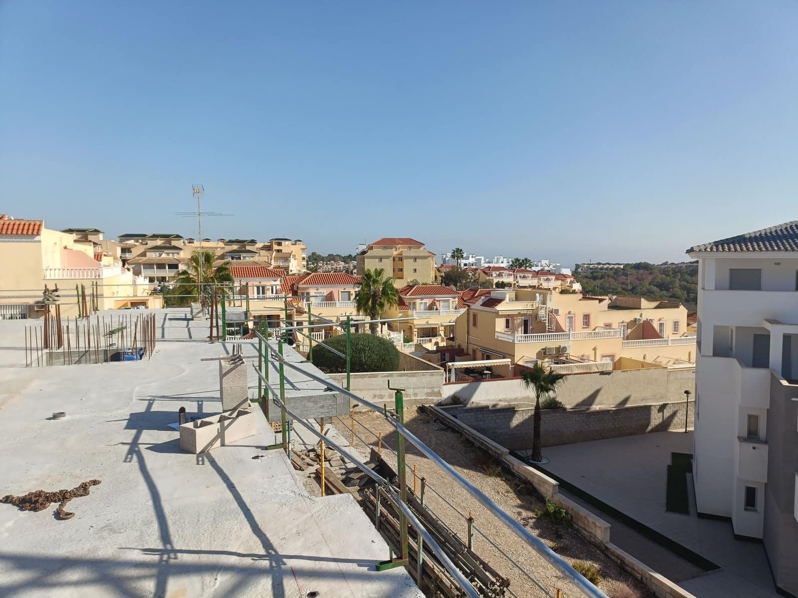 2 sypialnia Apartament na sprzedaż w Orihuela z basenem garażem - 255 000 € (Ref: 9991581)