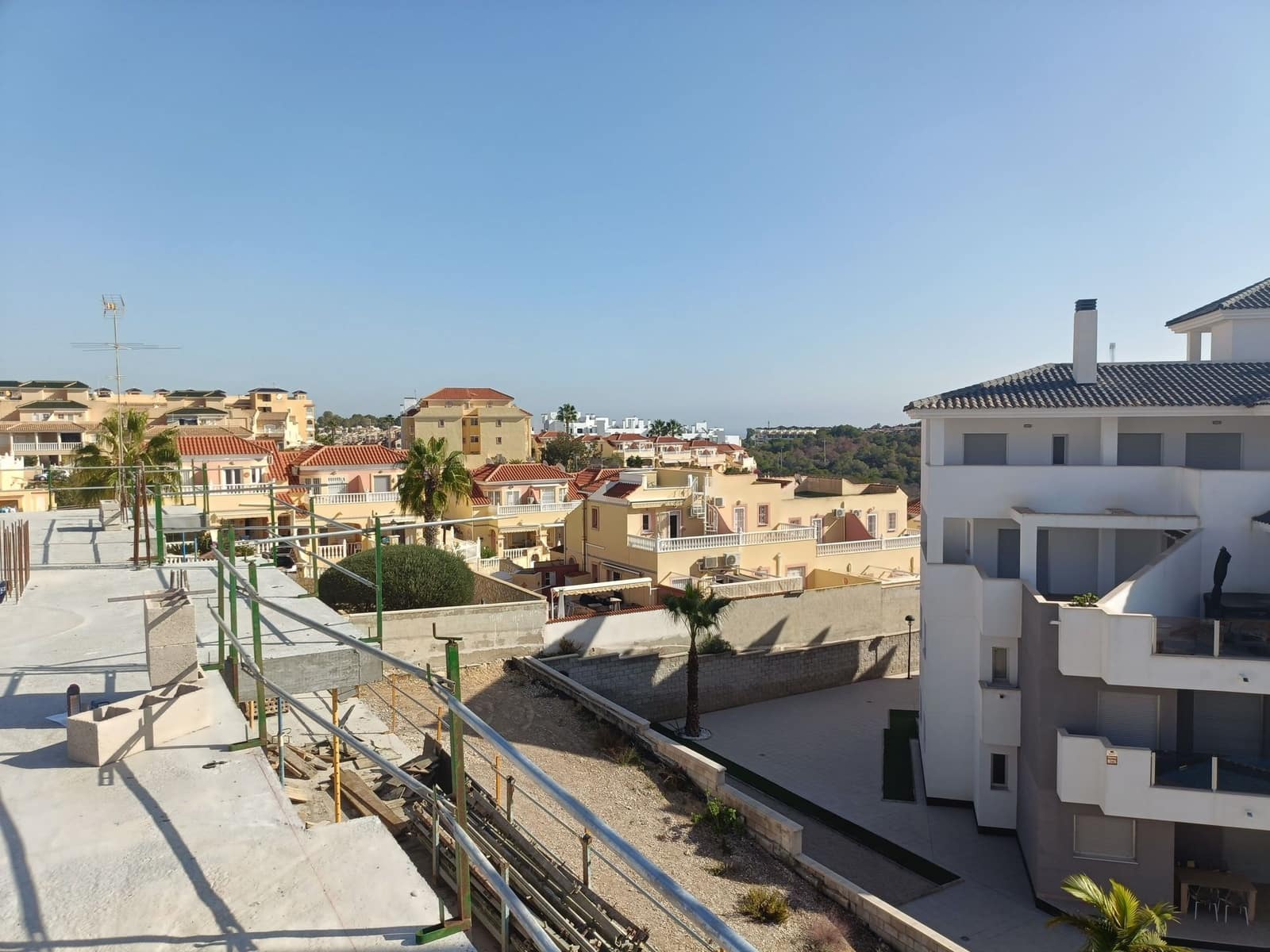 2 sypialnia Apartament na sprzedaż w Orihuela z basenem garażem - 255 000 € (Ref: 9991581)