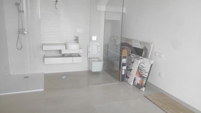 2 soverom Leilighet til salgs i Cala de Finestrat, Finestrat med svømmebasseng garasje - € 275 000 (Ref: 9991583)