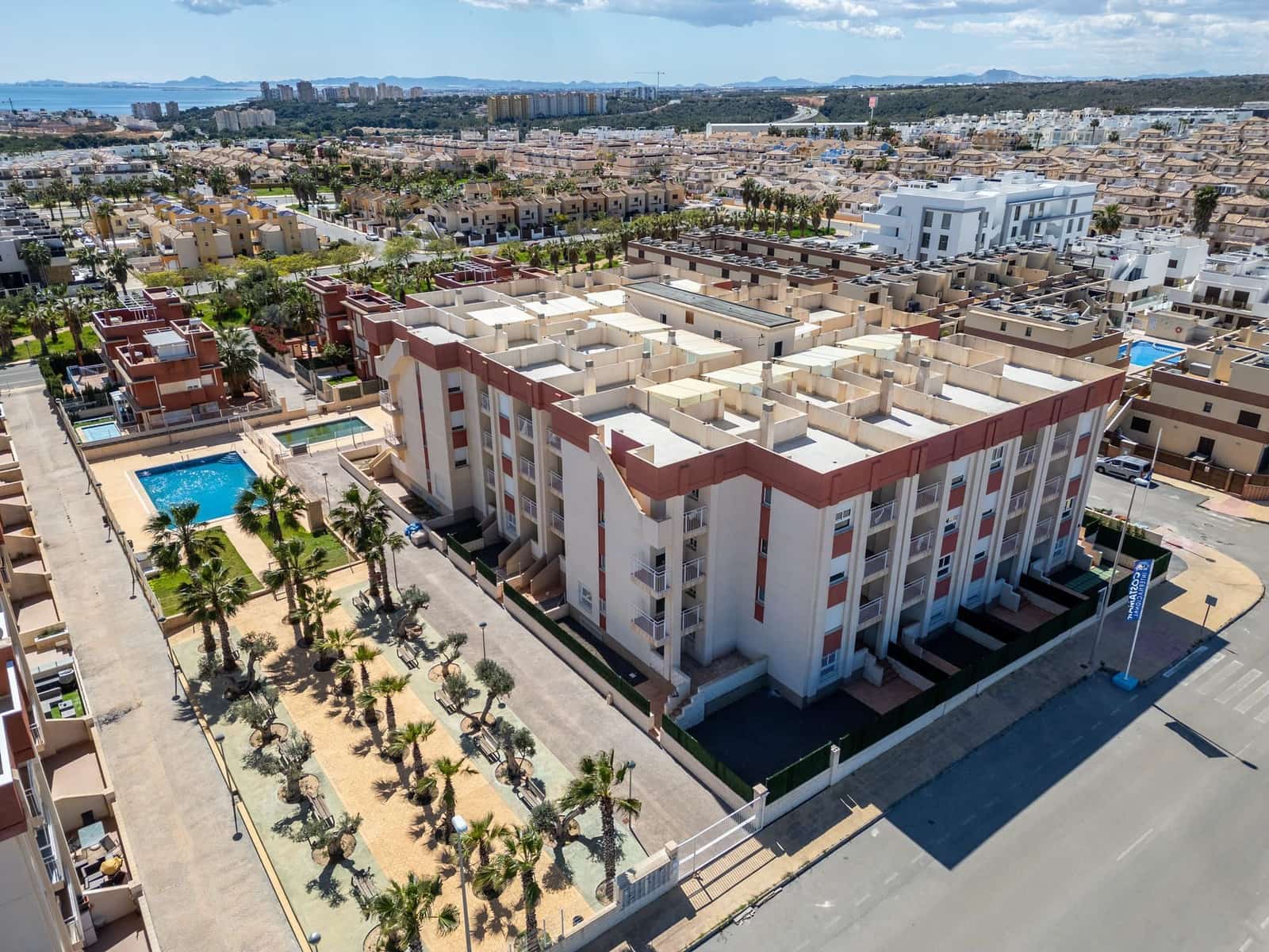 2 bedroom Penthouse for sale in Orihuela Costa with pool garage - € 205,500 (Ref: 9991610)