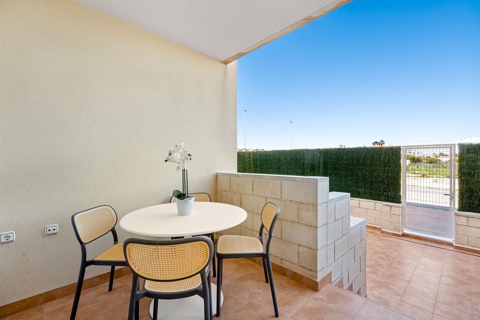 2 bedroom Penthouse for sale in Orihuela Costa with pool garage - € 205,500 (Ref: 9991610)
