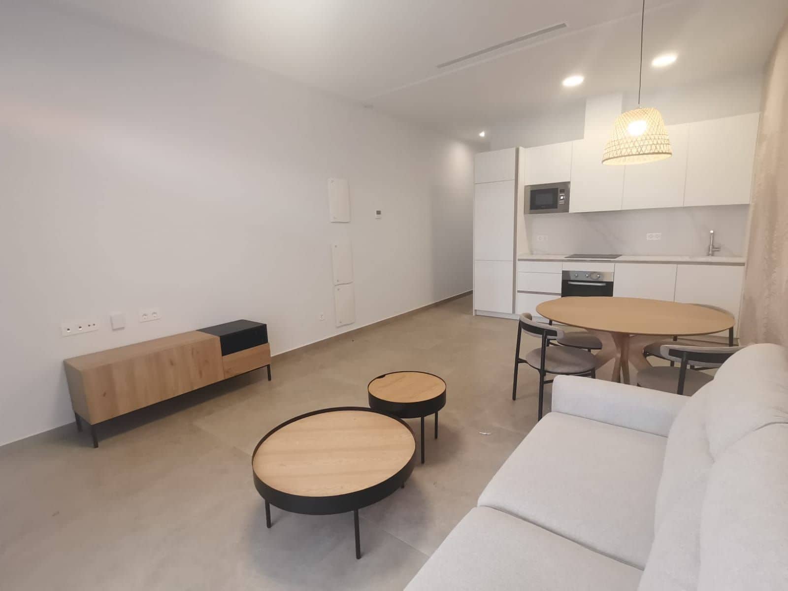 1 slaapkamer Appartement te koop in Torrevieja met zwembad garage - € 219.000 (Ref: 9991617)