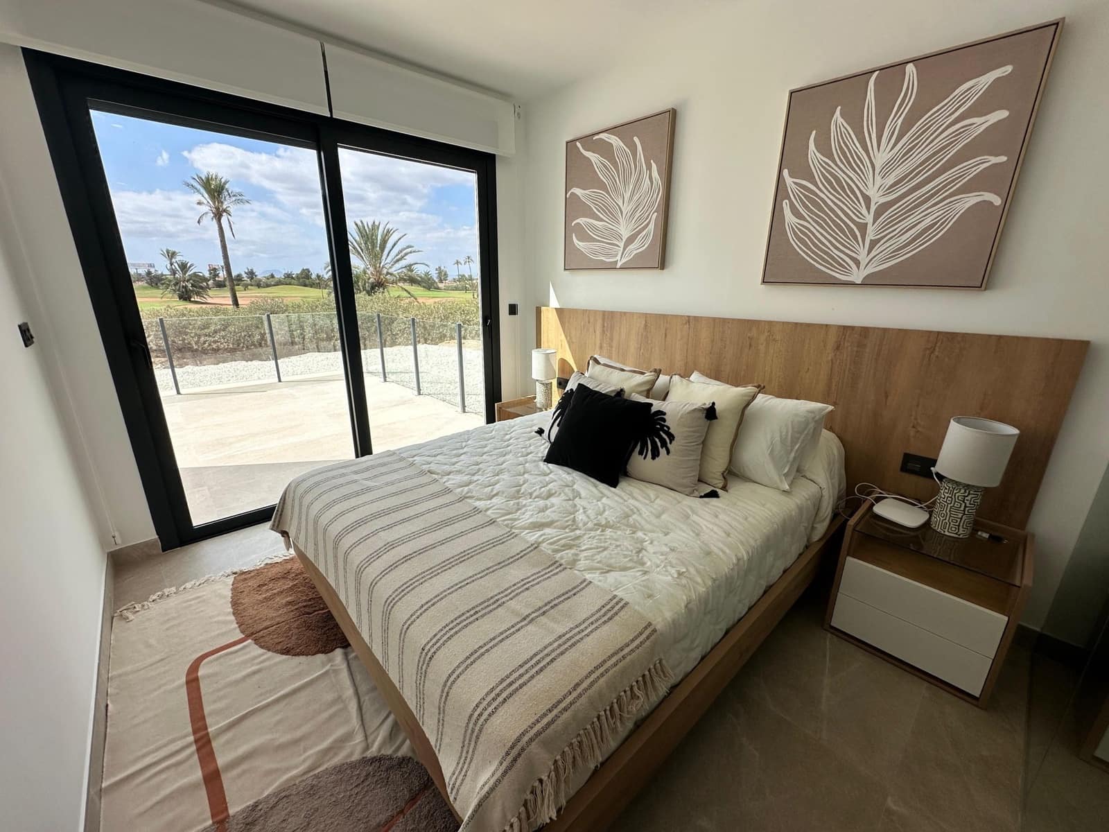 2 soveværelse Lejlighed til salg i Los Alcazares med swimmingpool garage - € 279.000 (Ref: 9991663)