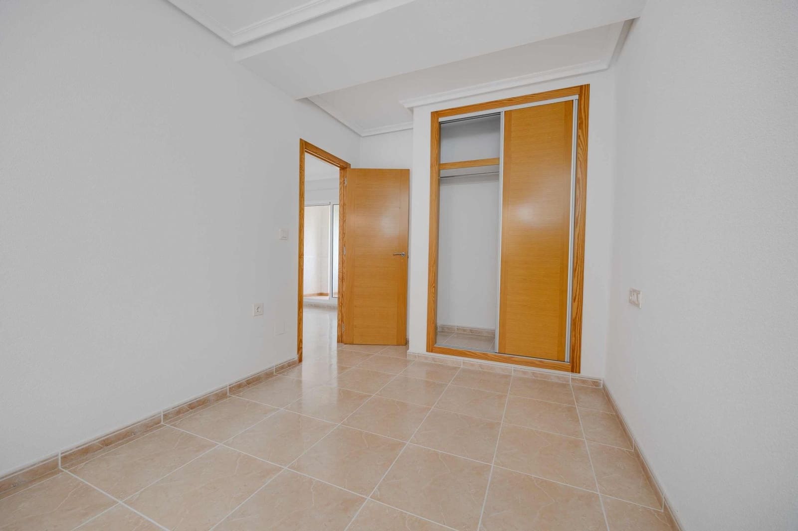 3 soverom Leilighet til salgs i San Fulgencio med svømmebasseng garasje - € 180 000 (Ref: 9991676)