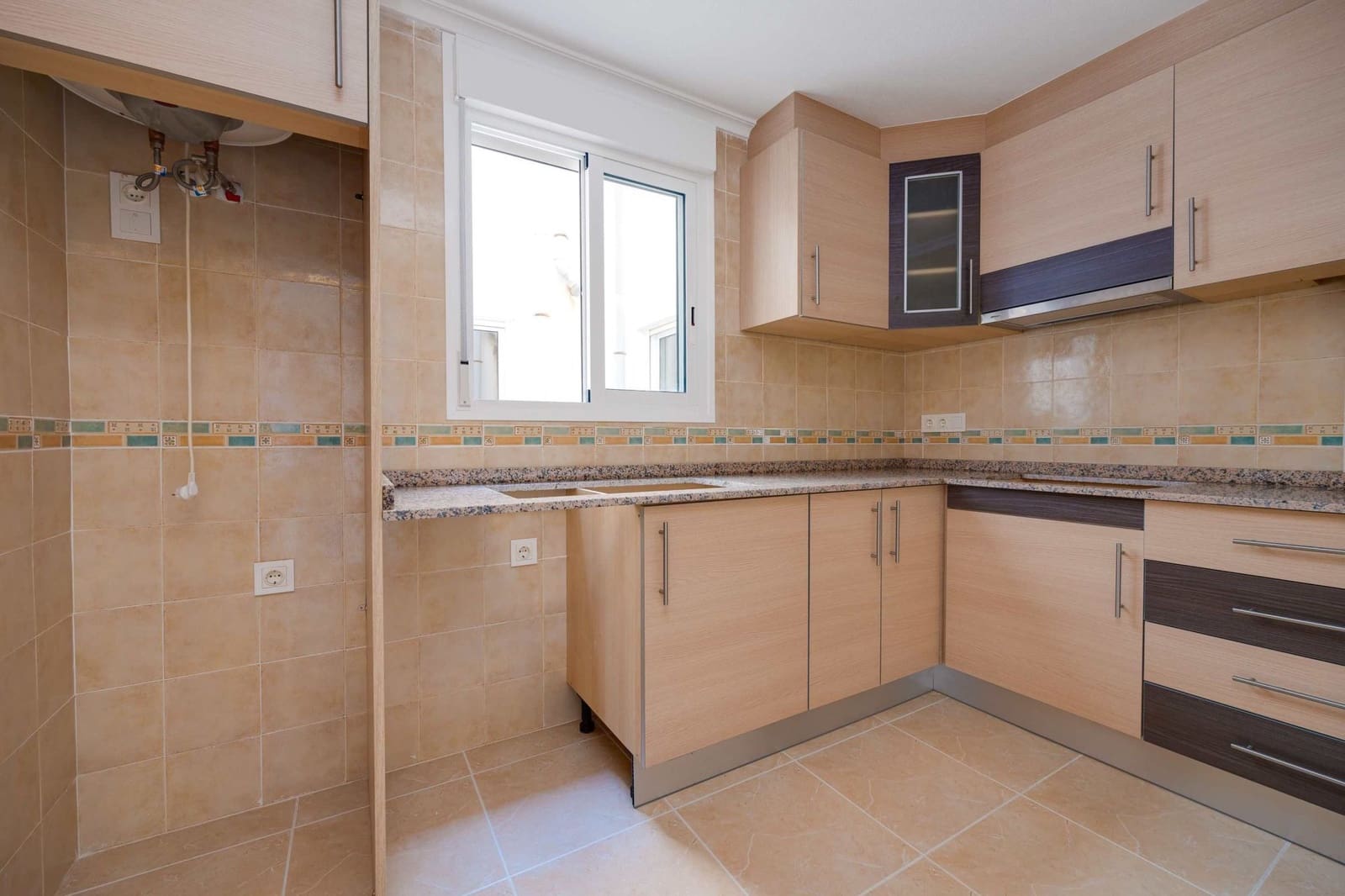 Apartamento de 1 habitación en San Fulgencio en venta con piscina garaje - 157.000 € (Ref: 9991677)