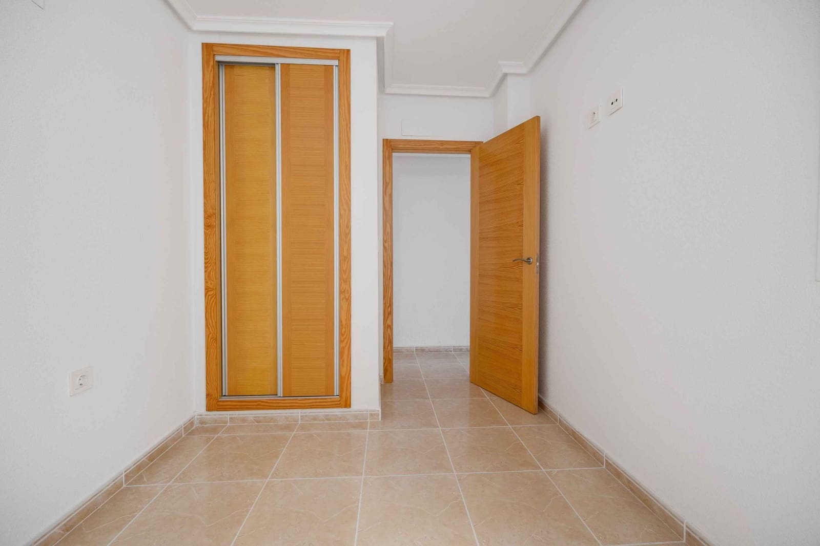 2 soverom Leilighet til salgs i San Fulgencio med svømmebasseng garasje - € 148 000 (Ref: 9991679)