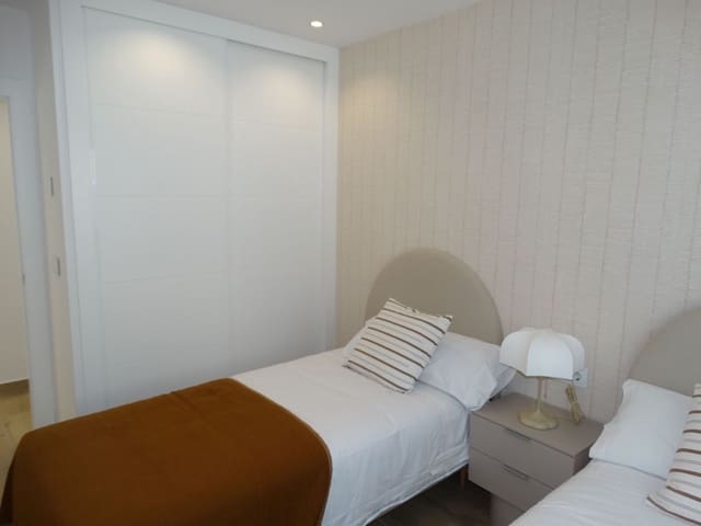 2 soverom Bungalow til salgs i Pilar de la Horadada ciudad, Pilar de la Horadada med svømmebasseng garasje - € 245 000 (Ref: 9991680)