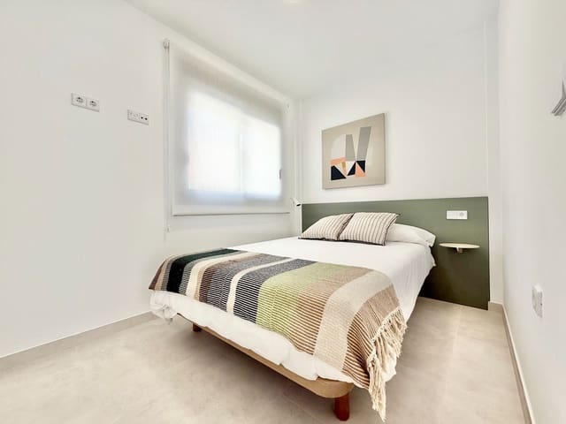 2 sypialnia Bungalow na sprzedaż w Cox z basenem garażem - 209 000 € (Ref: 9991695)