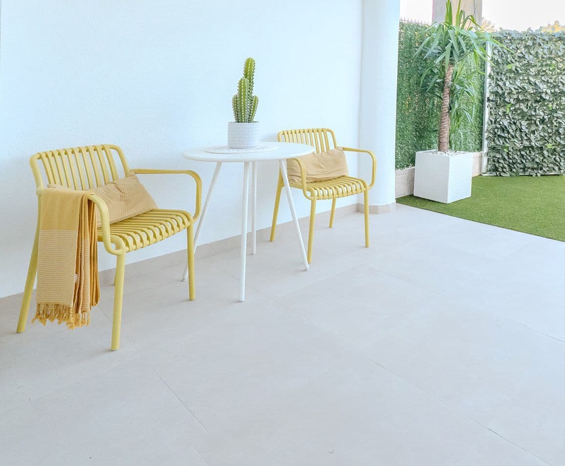 2 sypialnia Bungalow na sprzedaż w San Fulgencio z basenem garażem - 233 900 € (Ref: 9991716)