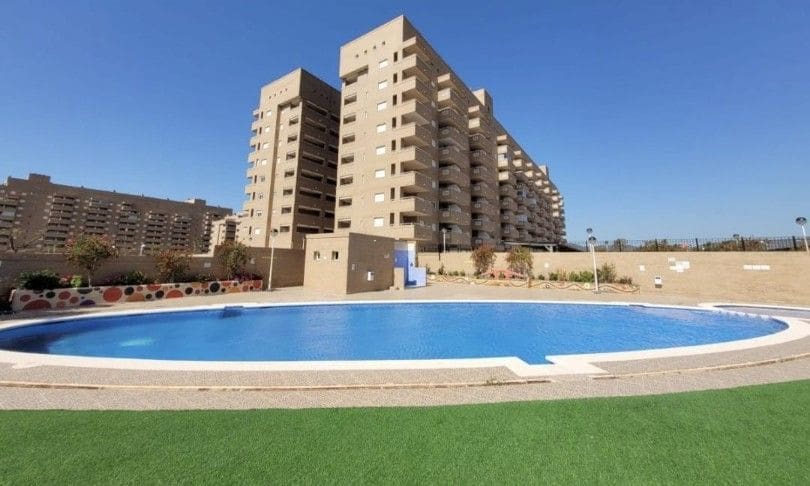 2 soverom Leilighet til salgs i Oropesa  med svømmebasseng garasje - € 165 000 (Ref: 9991736)