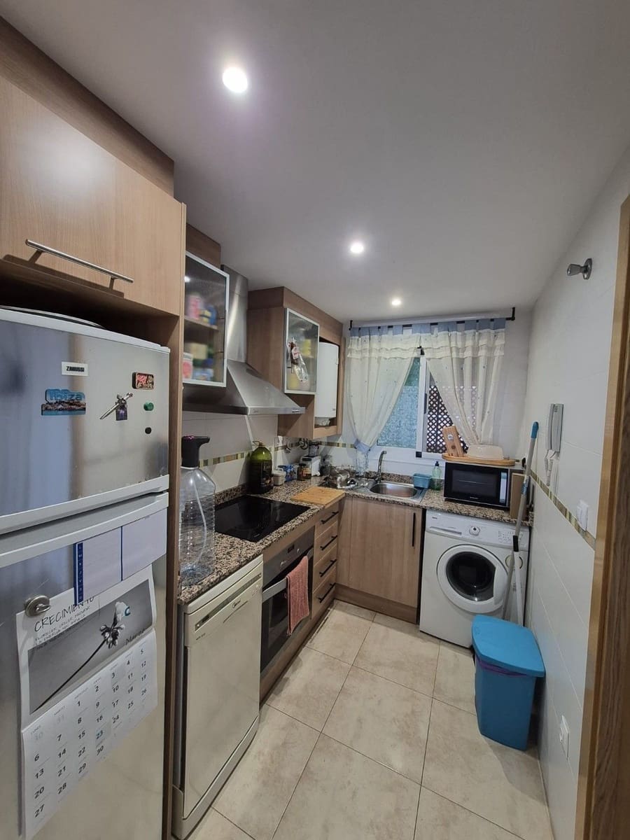 2 soverom Leilighet til salgs i Oropesa  med svømmebasseng garasje - € 165 000 (Ref: 9991736)