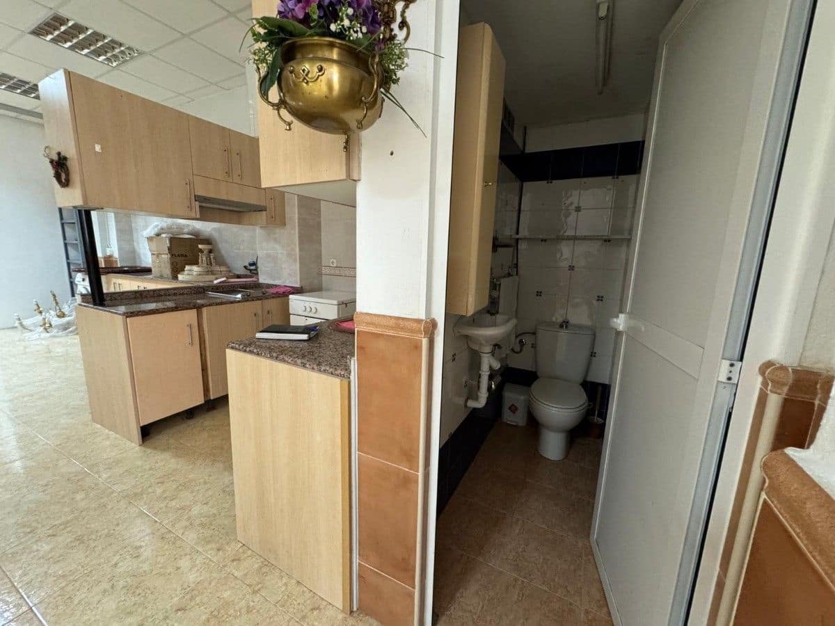 1 quarto Comercial para venda em Xirivella - 138 000 € (Ref: 9991738)
