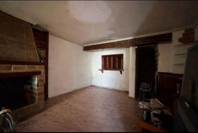 2 quarto Moradia para venda em Xàtiva com garagem - 95 000 € (Ref: 9991740)