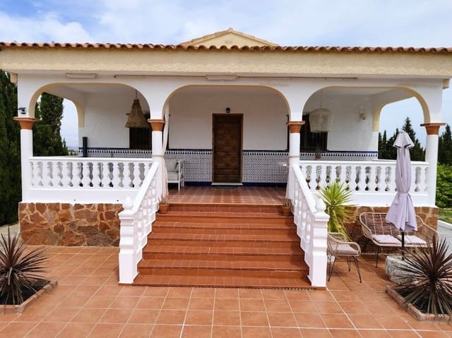 4 soverom Villa til salgs i Montserrat med svømmebasseng garasje - € 349 000 (Ref: 9991743)