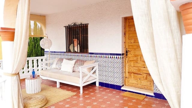 4 soverom Villa til salgs i Montserrat med svømmebasseng garasje - € 349 000 (Ref: 9991743)