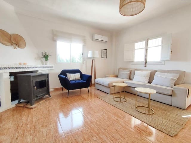 4 soverom Villa til salgs i Montserrat med svømmebasseng garasje - € 349 000 (Ref: 9991743)